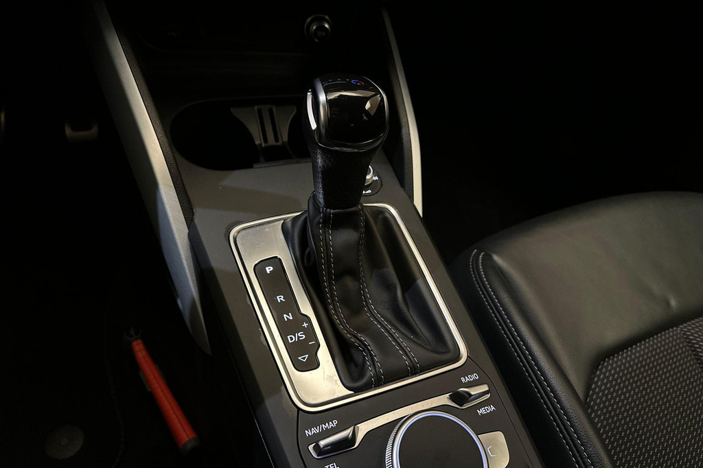 Audi Q2 (K701RV) met abonnement