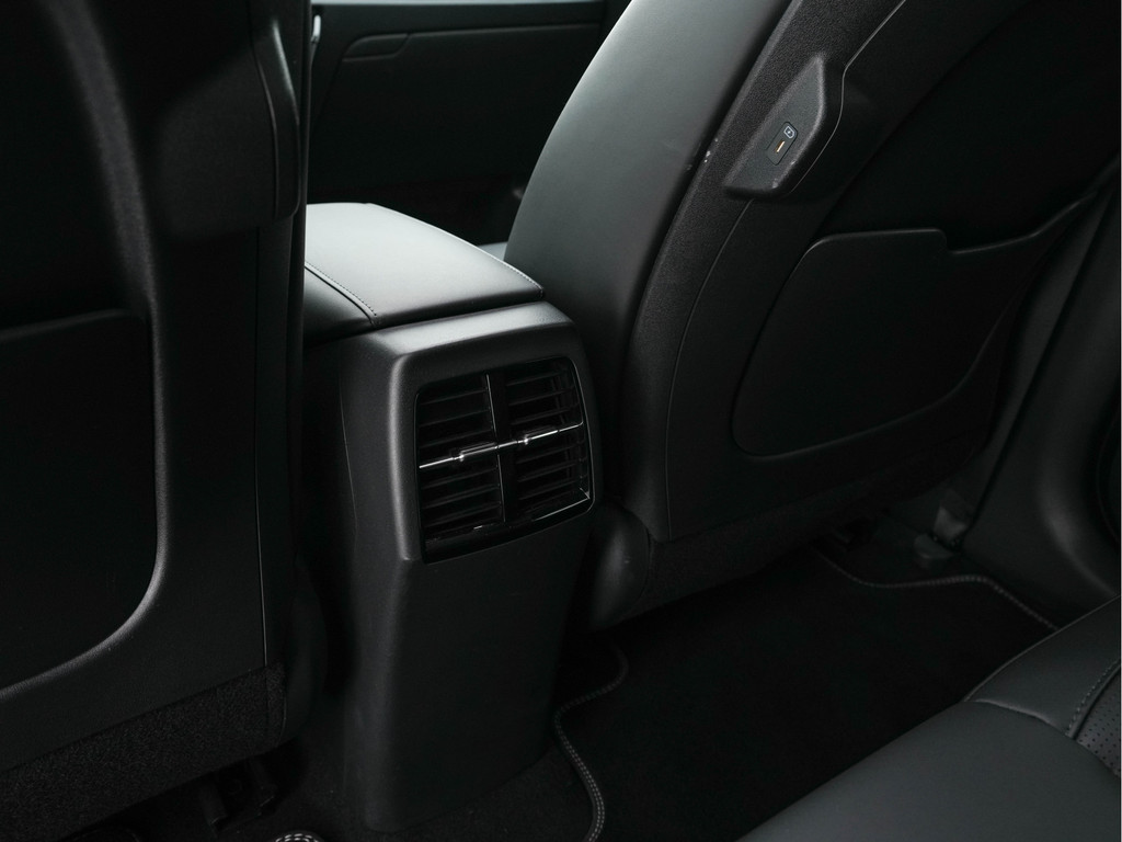 Kia e-Niro (T702DD) met abonnement