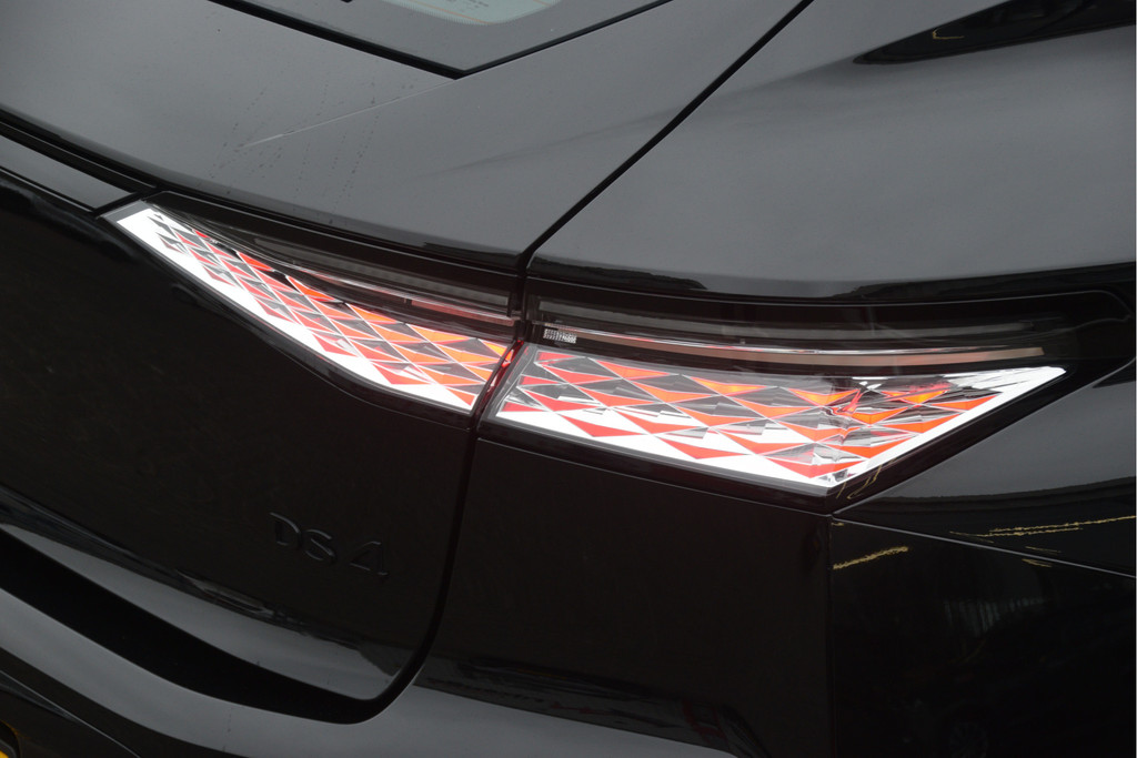 DS DS 4 (HFR42H) met abonnement