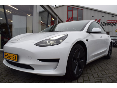 Tesla Model 3 (R563SJ) met auto abonnement