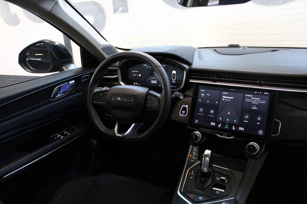 Lynk & Co 01 (S917NB) met abonnement