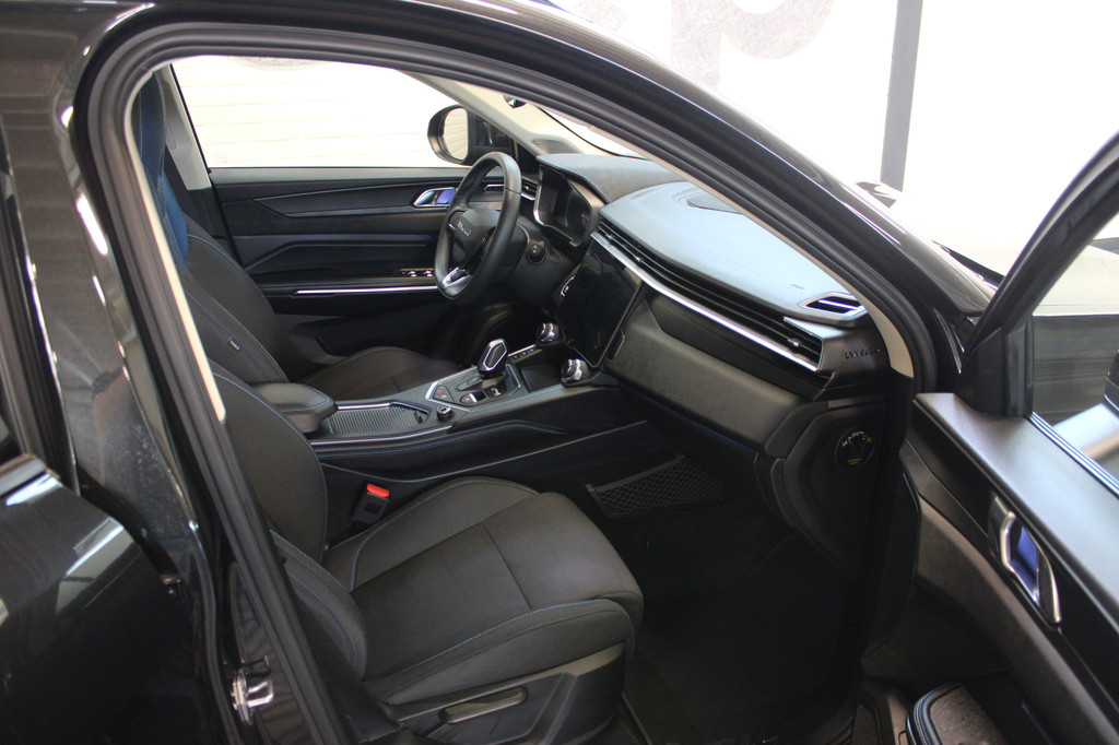 Lynk & Co 01 (S917NB) met abonnement