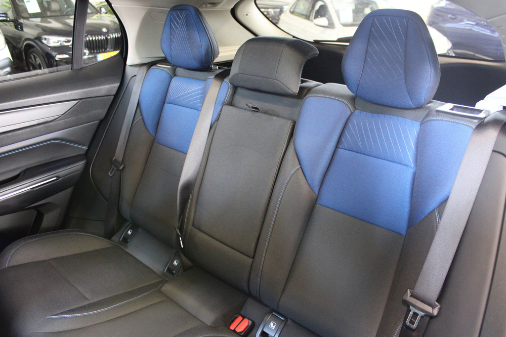 Lynk & Co 01 (S917NB) met abonnement