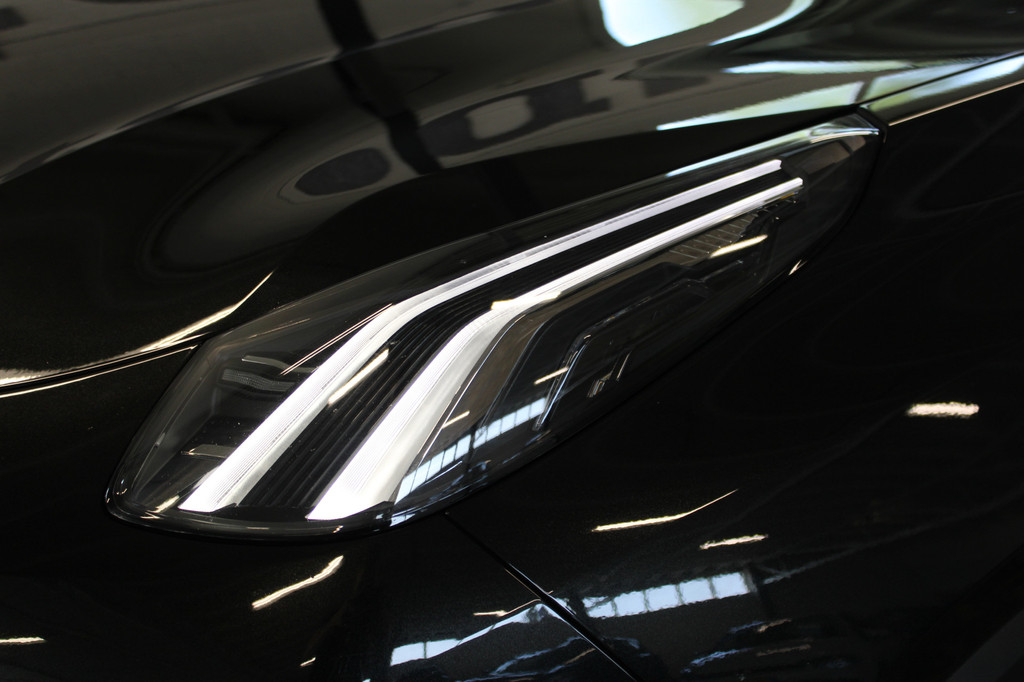 Lynk & Co 01 (S917NB) met abonnement