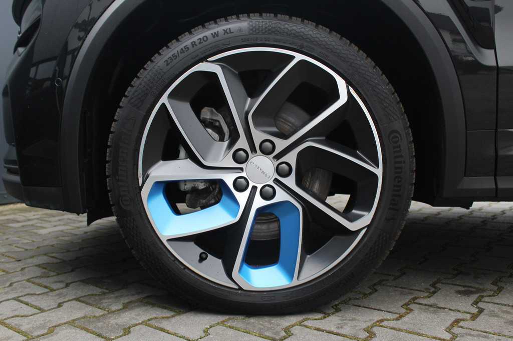 Lynk & Co 01 (HKV37F) met abonnement