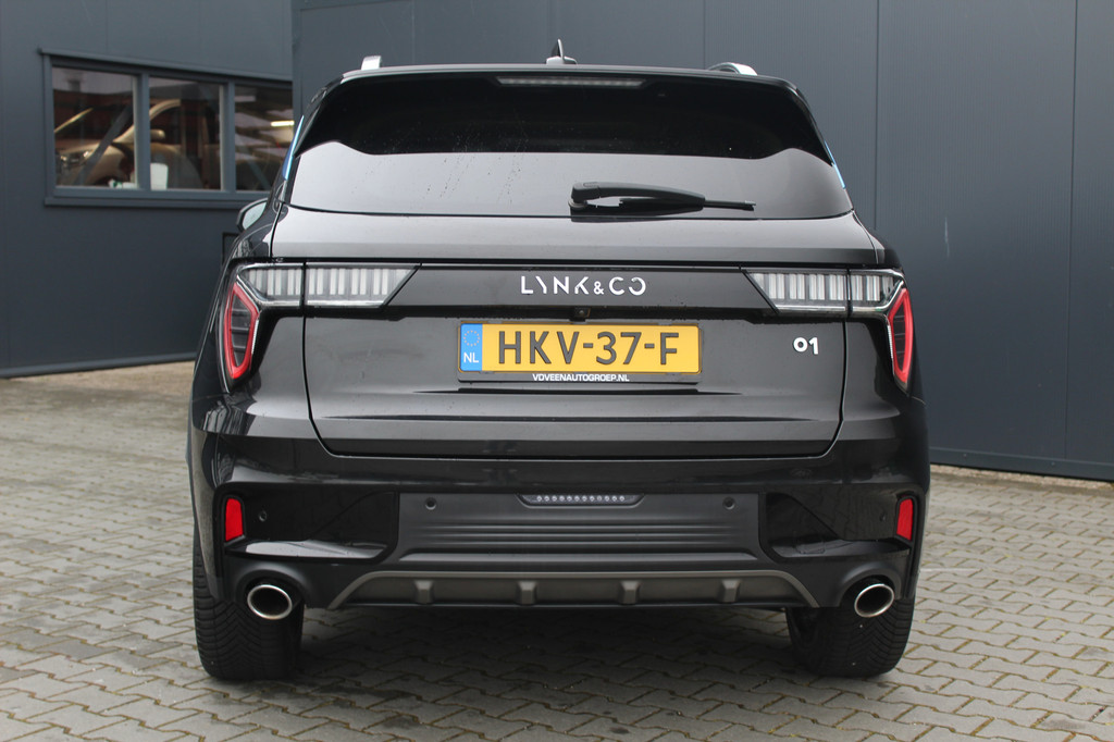 Lynk & Co 01 (HKV37F) met abonnement