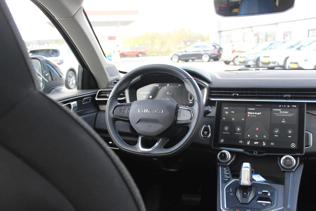 Lynk & Co 01 (HKV37F) met abonnement