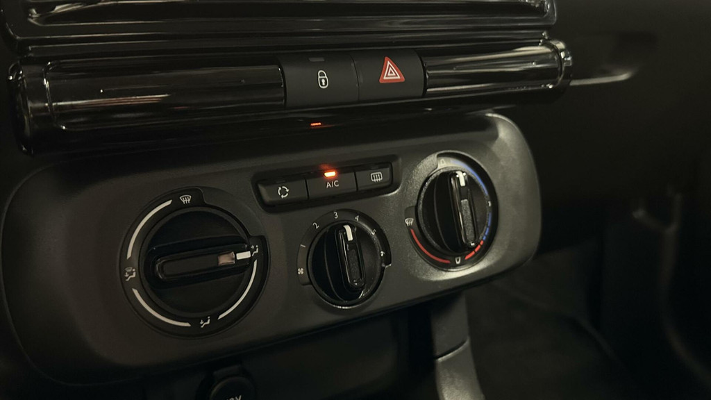 Citroën C3 (L607BK) met abonnement