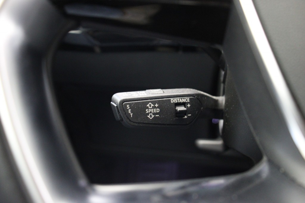 Audi e-tron (H730BH) met abonnement