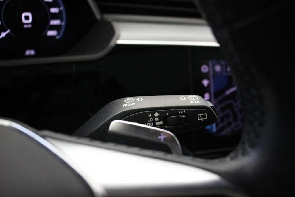 Audi e-tron (H730BH) met abonnement