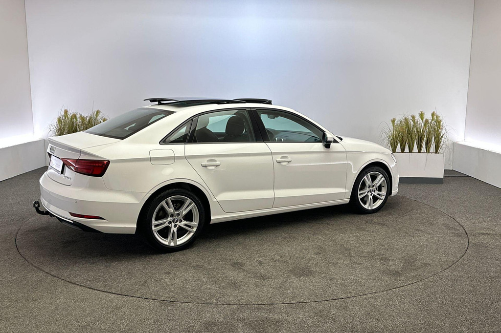 Audi A3 (G146NH) met abonnement