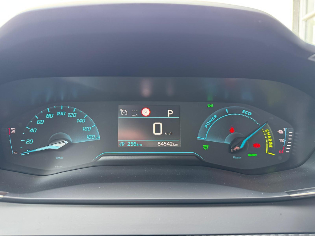 Peugeot e-208 (P411ZD) met abonnement