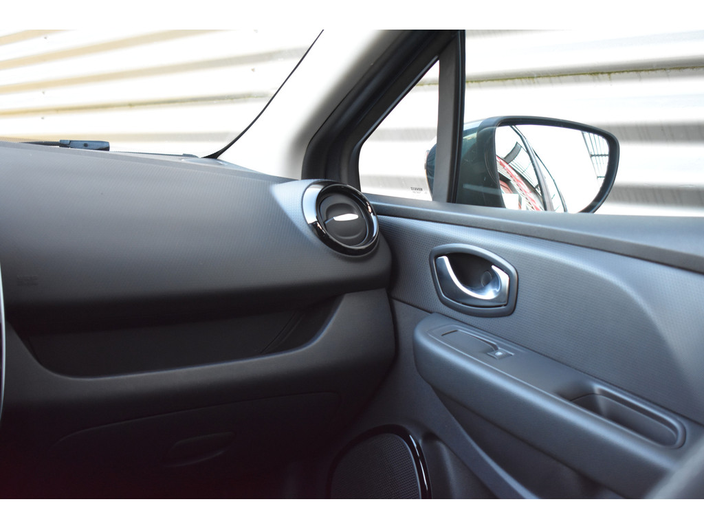 Renault Clio (PS737J) met abonnement