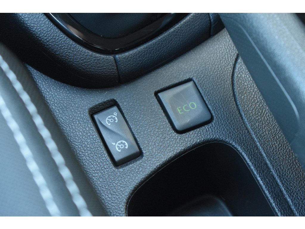 Renault Clio (PS737J) met abonnement