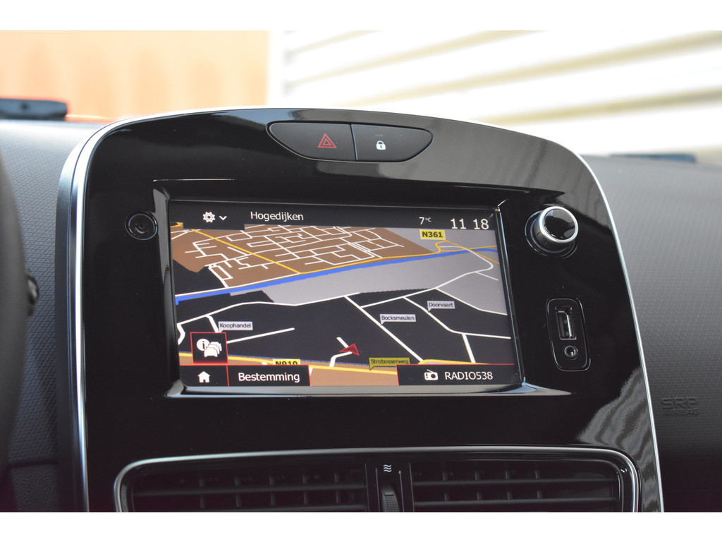 Renault Clio (PS737J) met abonnement