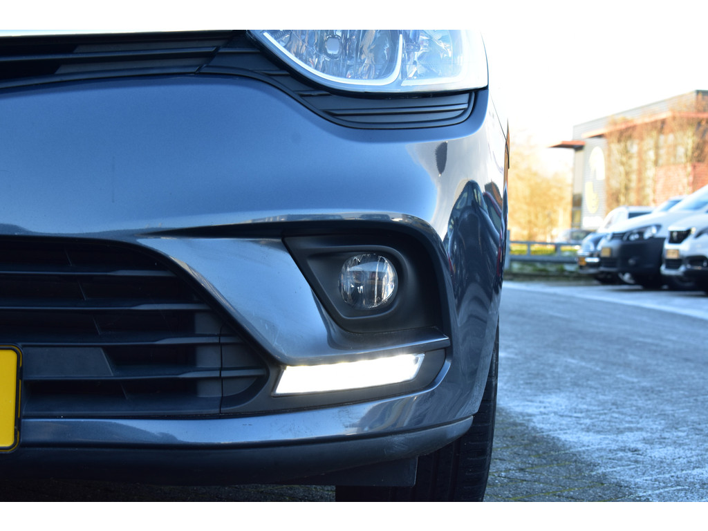 Renault Clio (PS737J) met abonnement