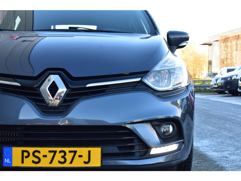 Renault Clio (PS737J) met abonnement
