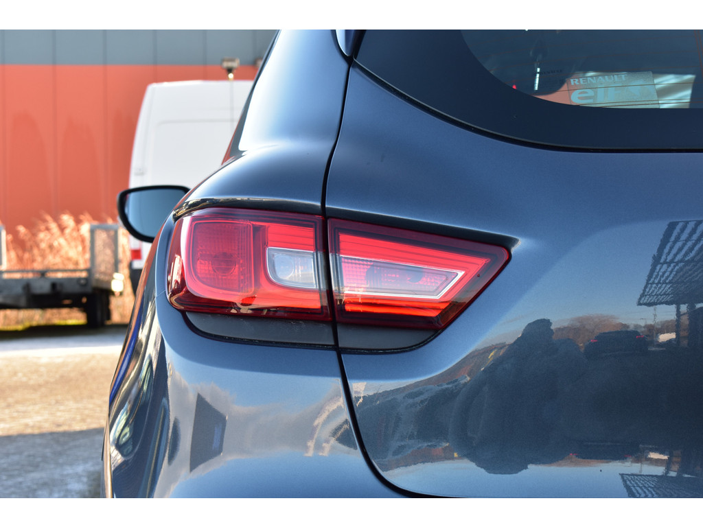 Renault Clio (PS737J) met abonnement