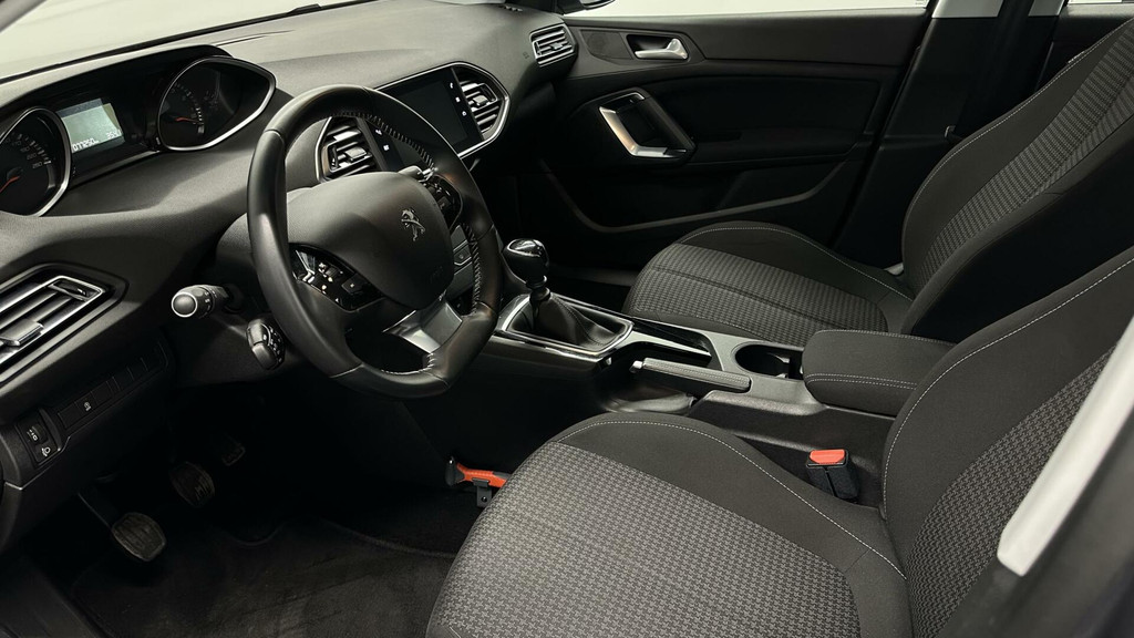 Peugeot 308 (H229BP) met abonnement