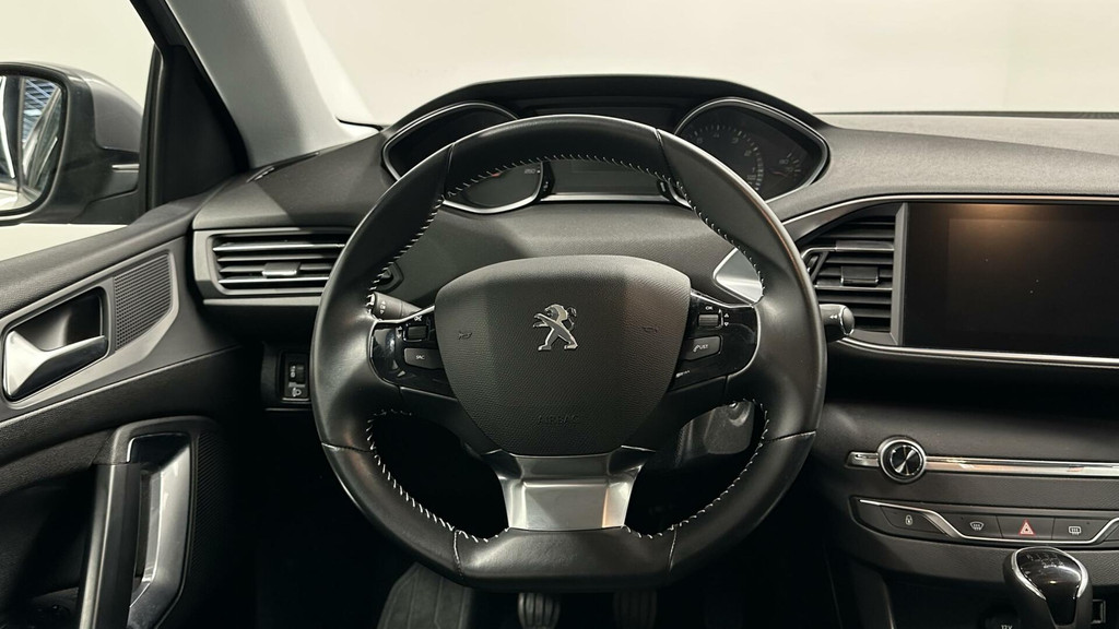 Peugeot 308 (H229BP) met abonnement