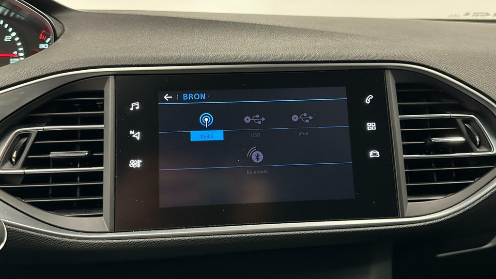 Peugeot 308 (H229BP) met abonnement