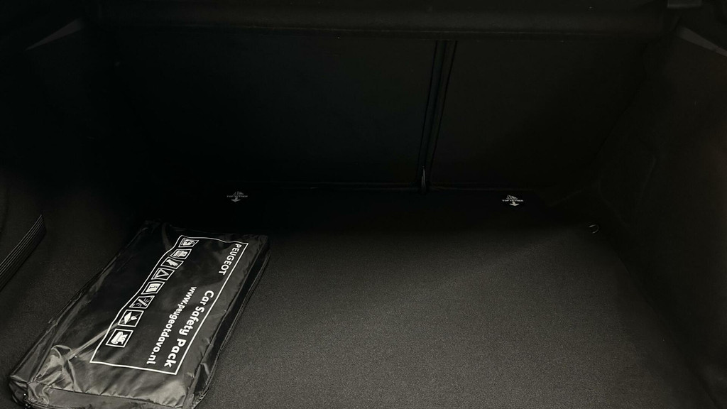 Peugeot 308 (H229BP) met abonnement