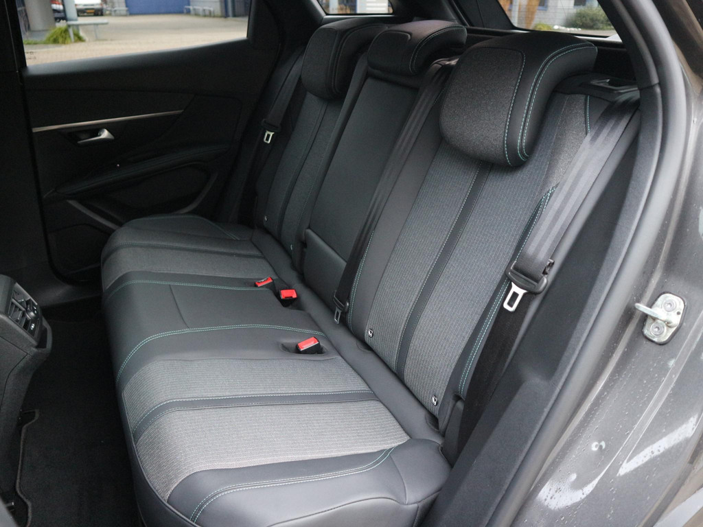 Peugeot 3008 (HKR50S) met abonnement