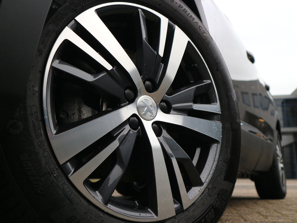 Peugeot 3008 (HKR50S) met abonnement