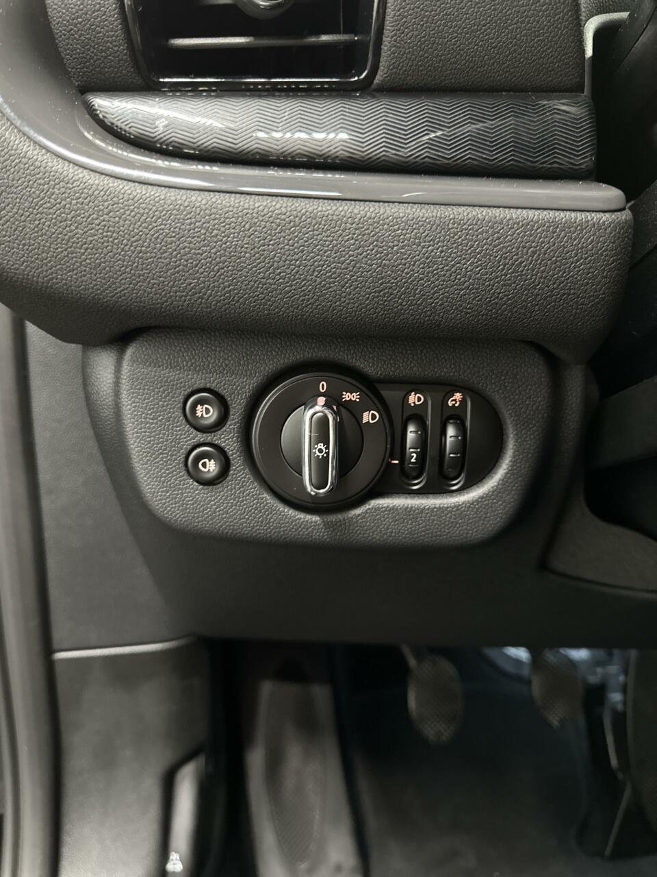 MINI Clubman (J253HX) met abonnement