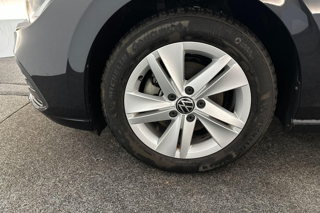 Volkswagen GOLF Variant (S142BR) met abonnement