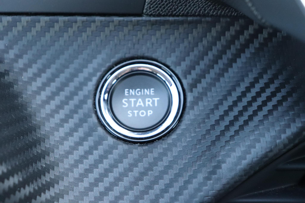 Peugeot e-208 (HKP28D) met abonnement