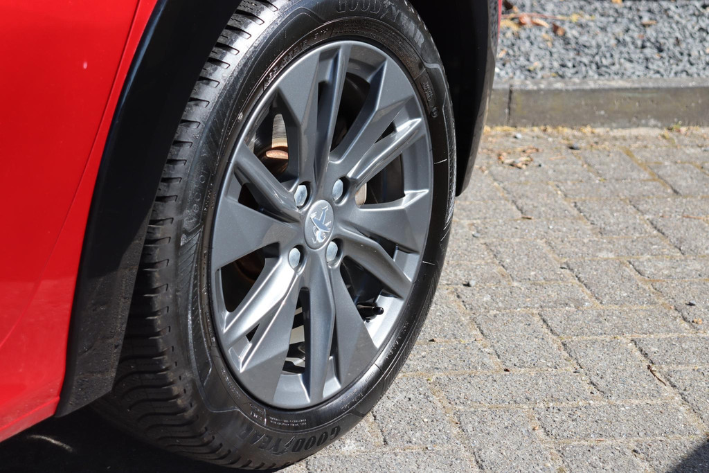 Peugeot e-208 (HKP28D) met abonnement