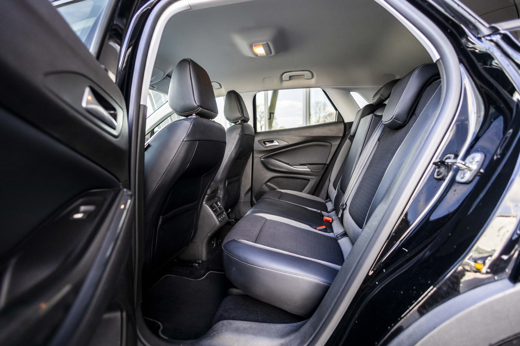 Opel Grandland X (HFN93D) met abonnement