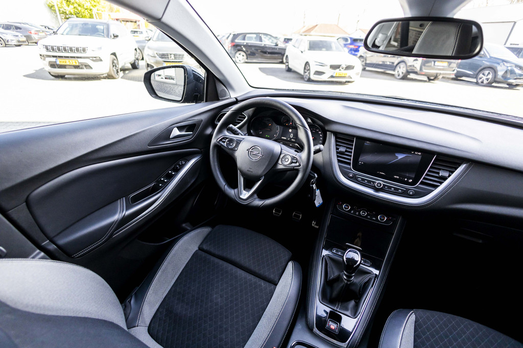 Opel Grandland X (HFN93D) met abonnement