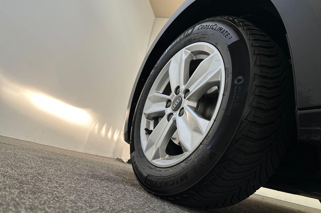 Audi A1 (T110RD) met abonnement