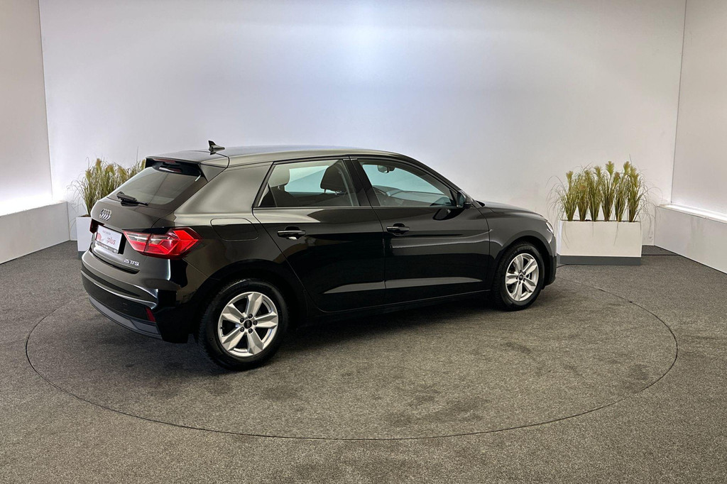 Audi A1 (T110RD) met abonnement