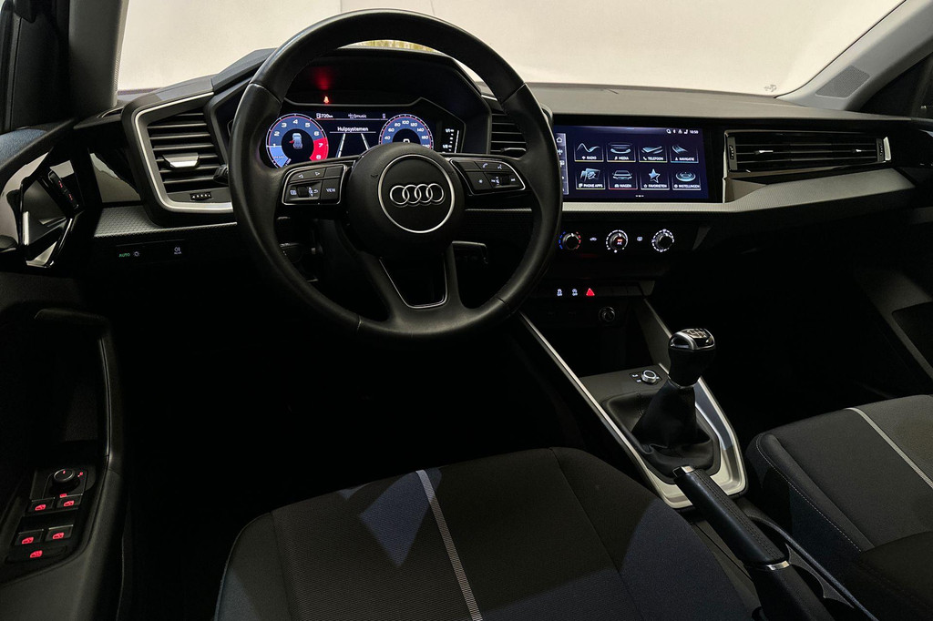 Audi A1 (T110RD) met abonnement