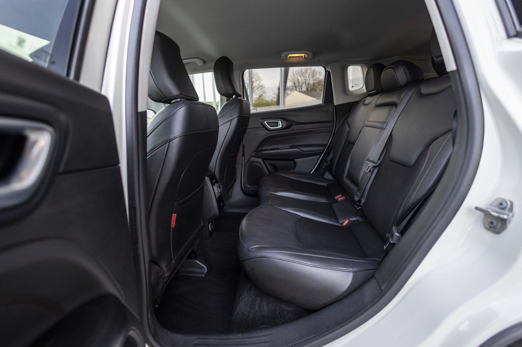 Jeep Compass (HHR67G) met abonnement