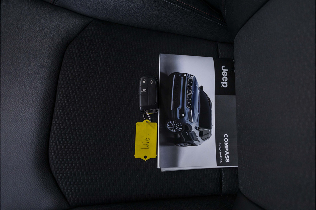 Jeep Compass (HHR67G) met abonnement