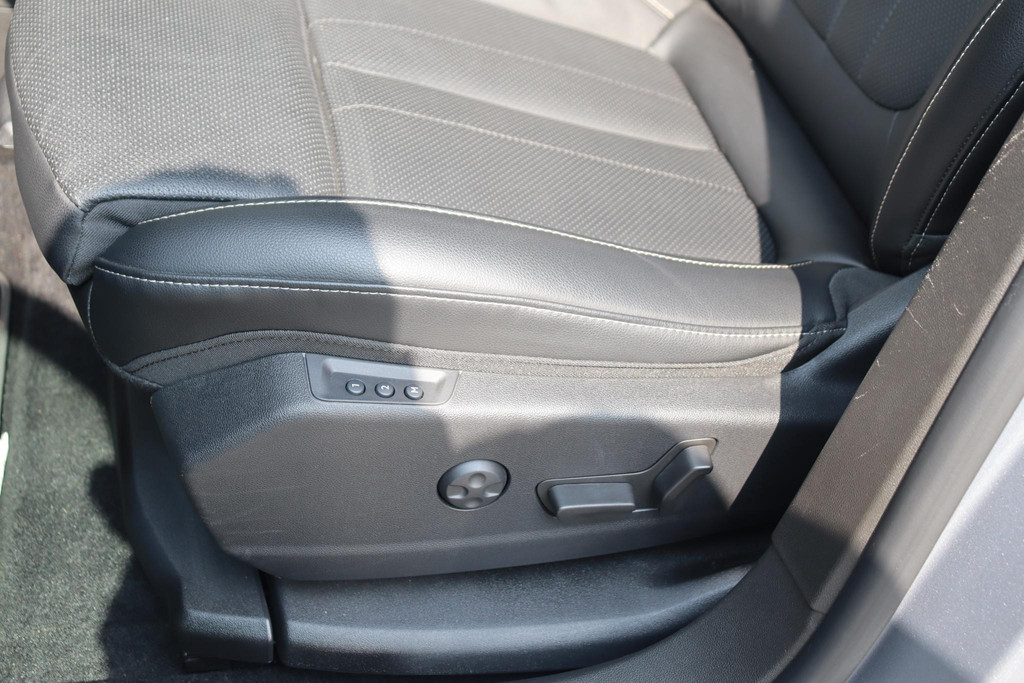 Opel Grandland (HRK34J) met abonnement