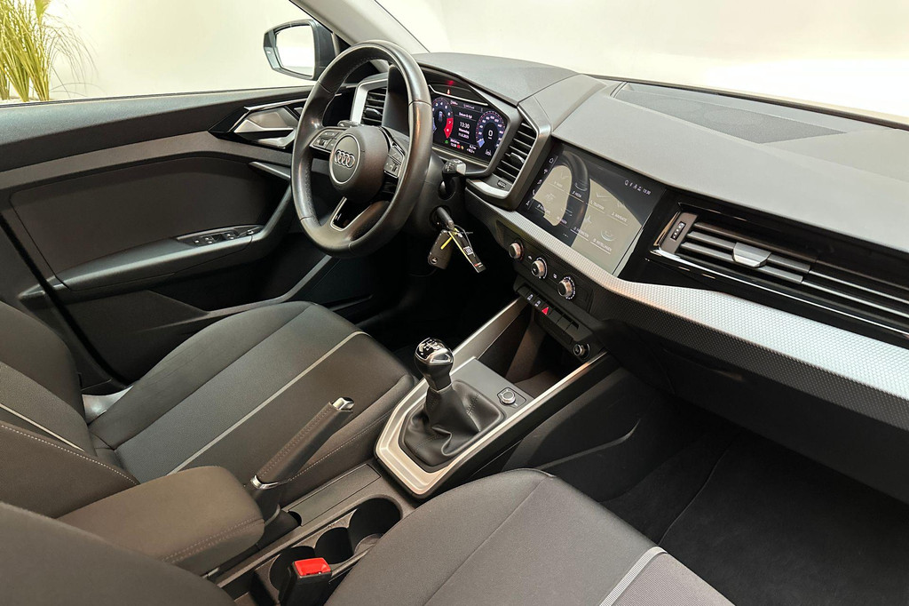 Audi A1 (T113RD) met abonnement