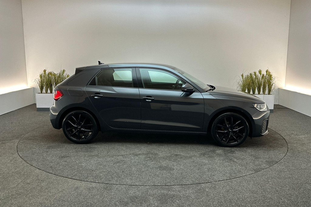 Audi A1 (T113RD) met abonnement