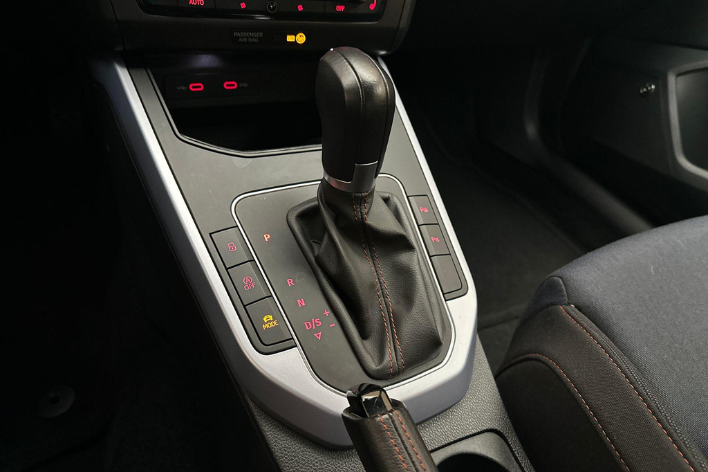 Seat Arona (HPX50V) met abonnement