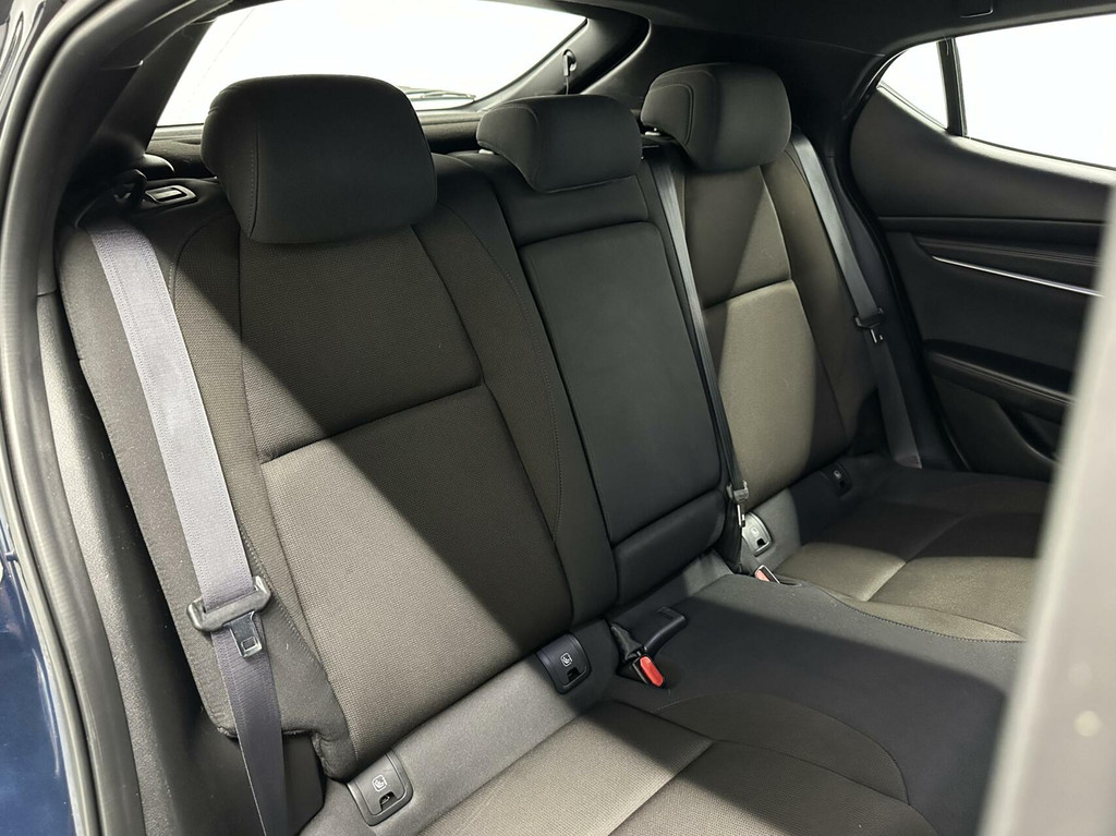 Mazda 3 (K829XD) met abonnement