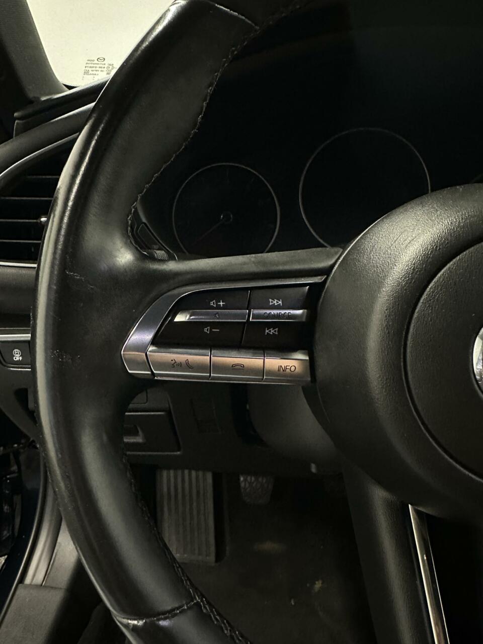 Mazda 3 (K829XD) met abonnement