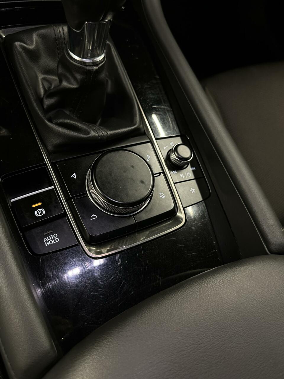 Mazda 3 (K829XD) met abonnement