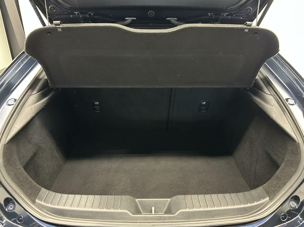 Mazda 3 (K829XD) met abonnement