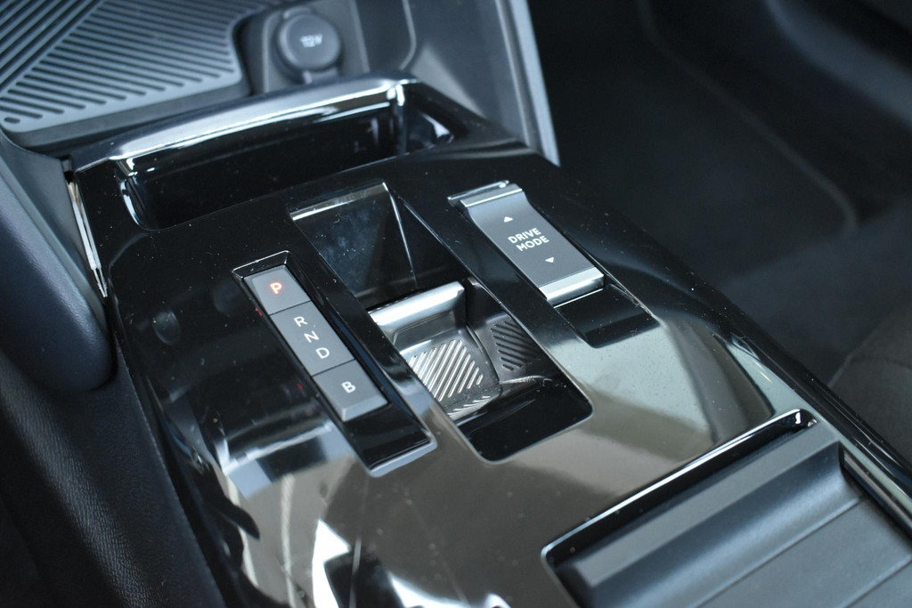 Citroën Ë-C4 (P021RX) met abonnement