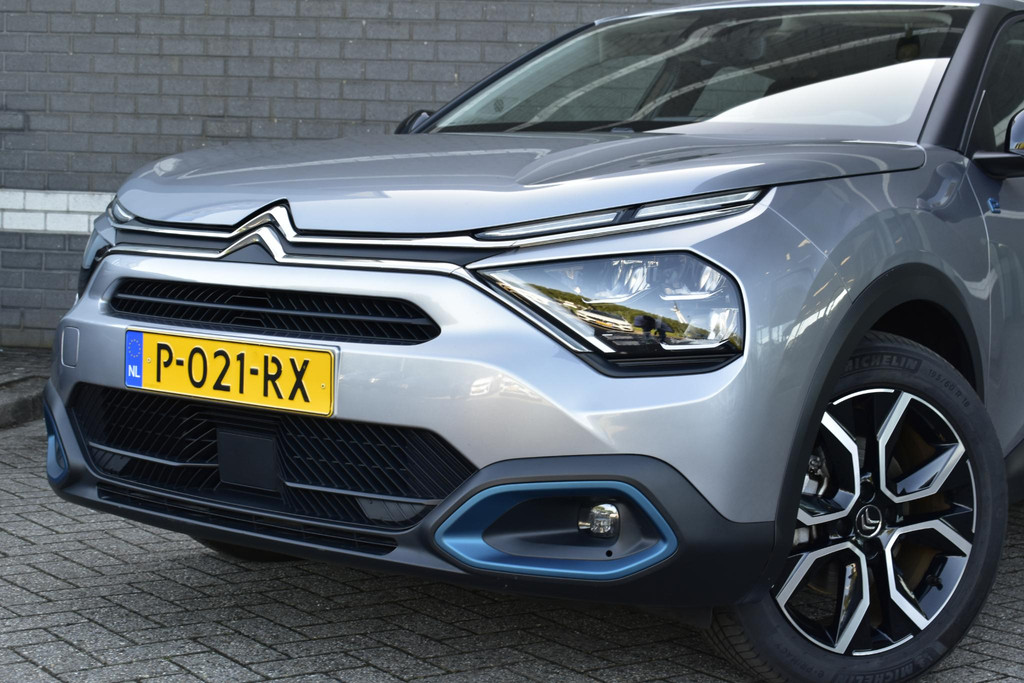 Citroën Ë-C4 (P021RX) met abonnement