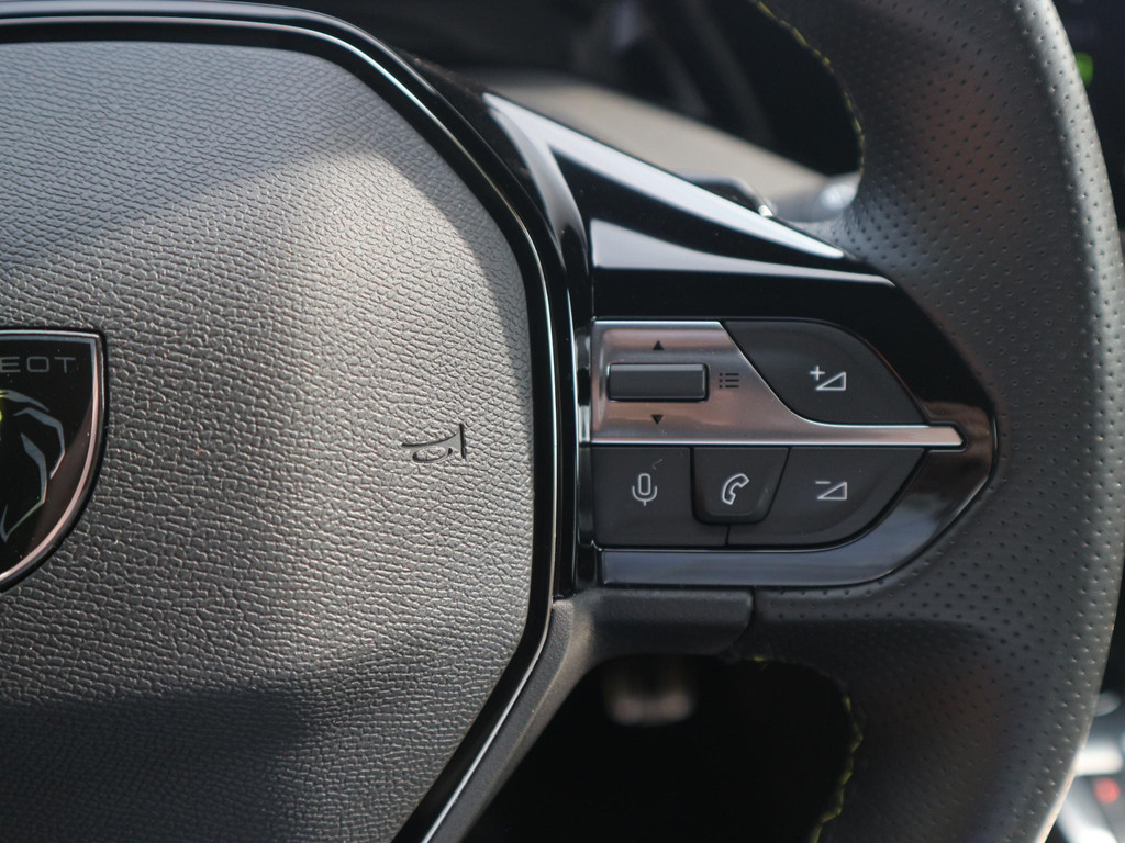 Peugeot 308 (HSB44J) met abonnement